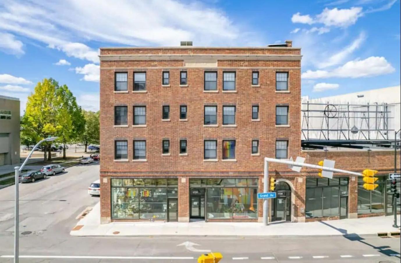 Walk To 3 Breweries! 1 Bed On Grand